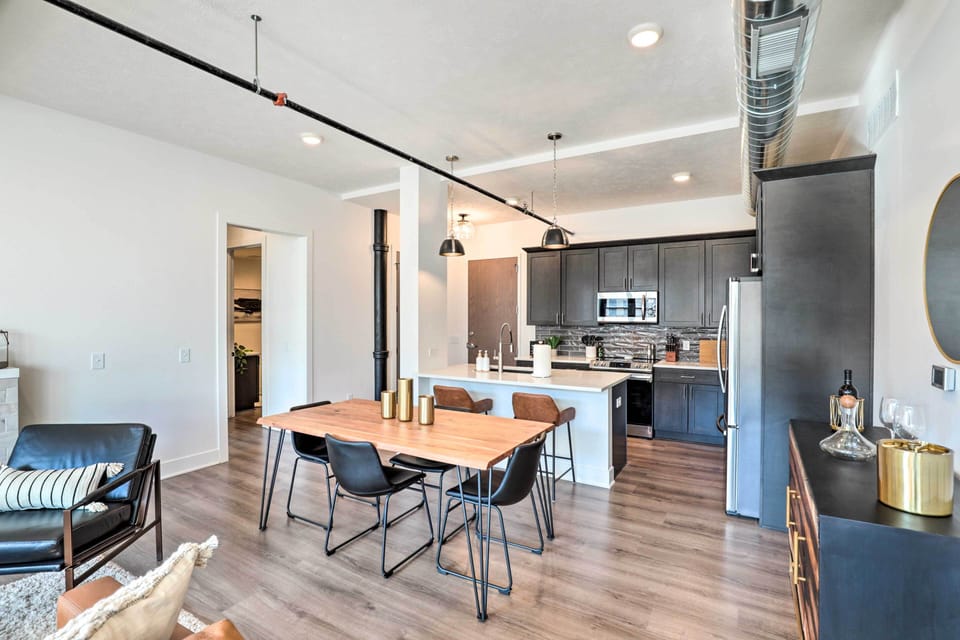 Dining Area | Central Heat & A/C | Books & Board Games