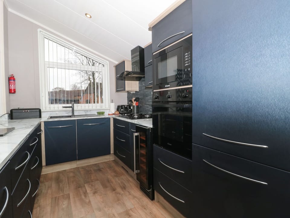 Fridge, dishwasher, electric kettle, toaster