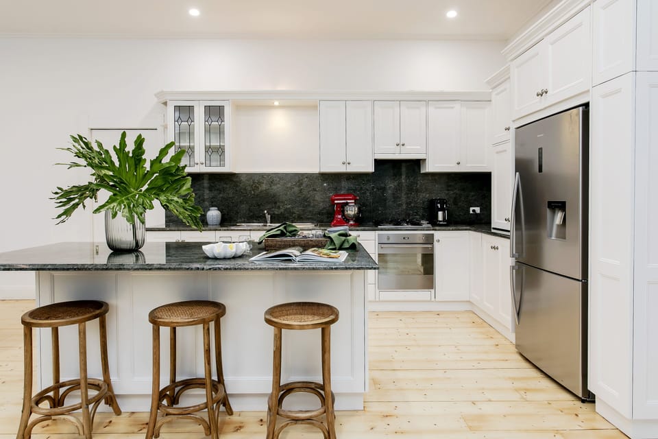 Elite Accommodation, Oasis, Dulwich, Adelaide short term rental, pool, executive rental, family home