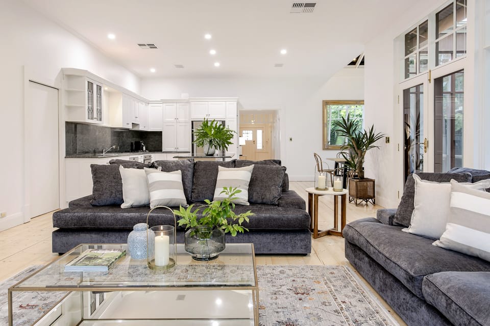 Elite Accommodation, Oasis, Dulwich, Adelaide short term rental, pool, executive rental, family home
