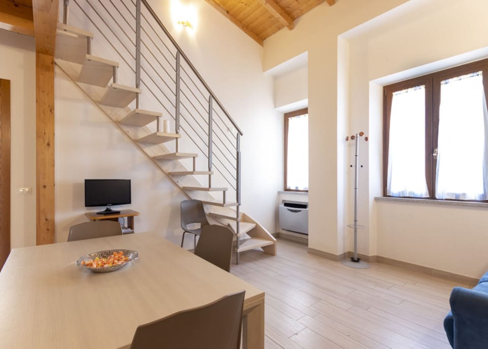 single bed- Beatrice- Elba Island