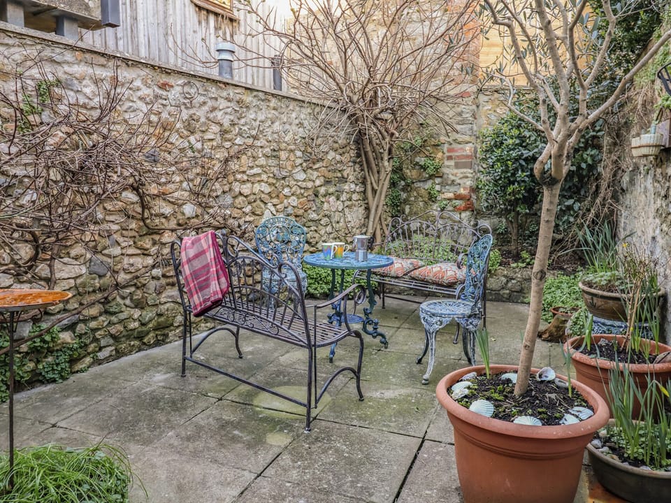 Cottage | Outdoor dining