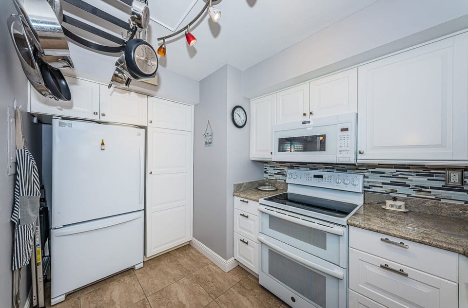 web-or-mls-Kitchen 2-2