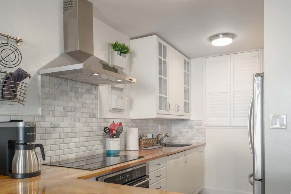 Remodeled well stocked kitchen 