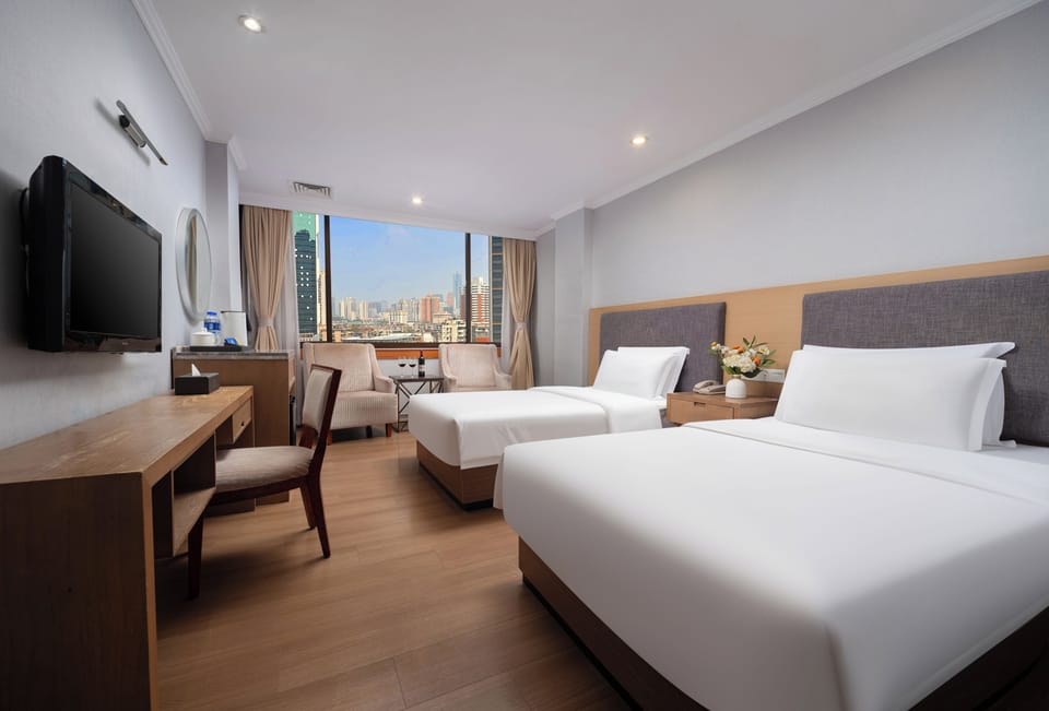 Premium bedding, down comforters, Select Comfort beds