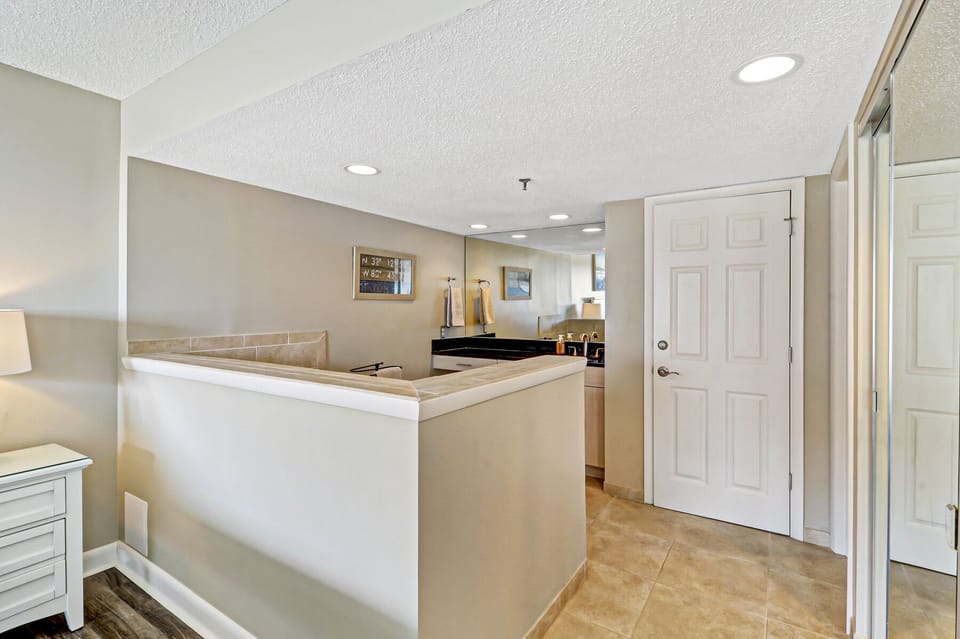 1204 Villamare | Primary Bedroom with King Bed - 1204 Villamare | Primary Bedroom with King Bed