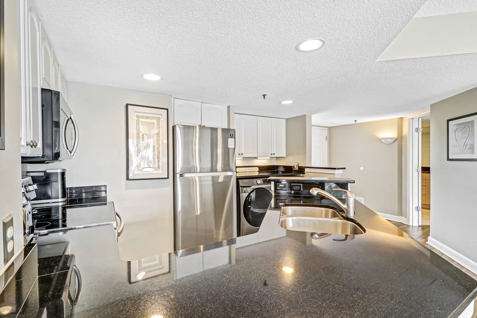 1204 Villamare | Kitchen - 1204 Villamare | Kitchen