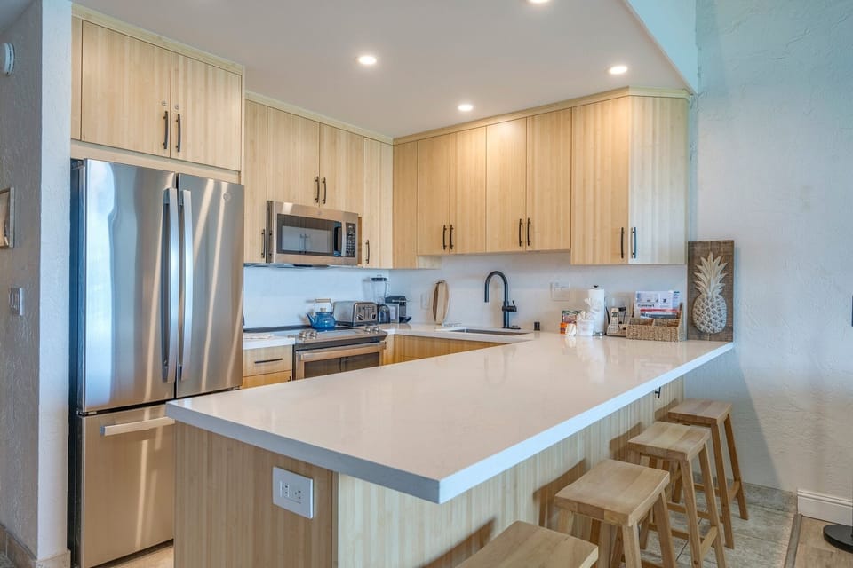 Condo, 2 Bedrooms | Private kitchen | Coffee/tea maker, fridge, oven, toaster