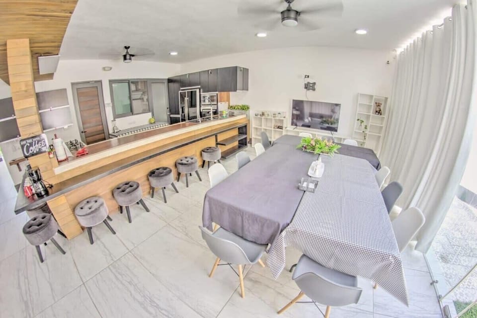 Kitchen #1