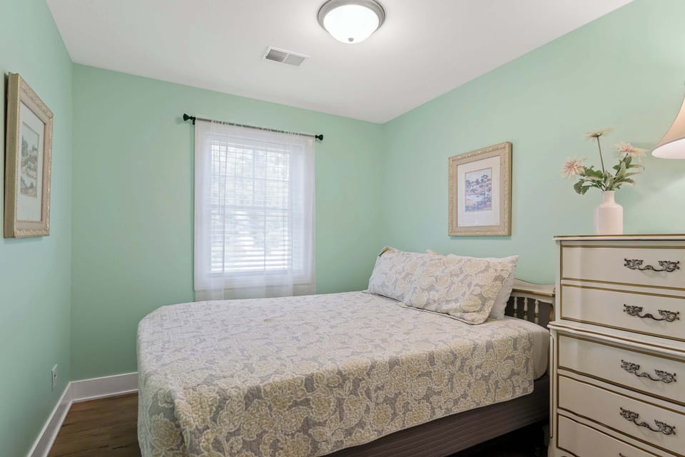 Hawk's Haven - Bedroom 4 of 7 w/One Queen Bed
