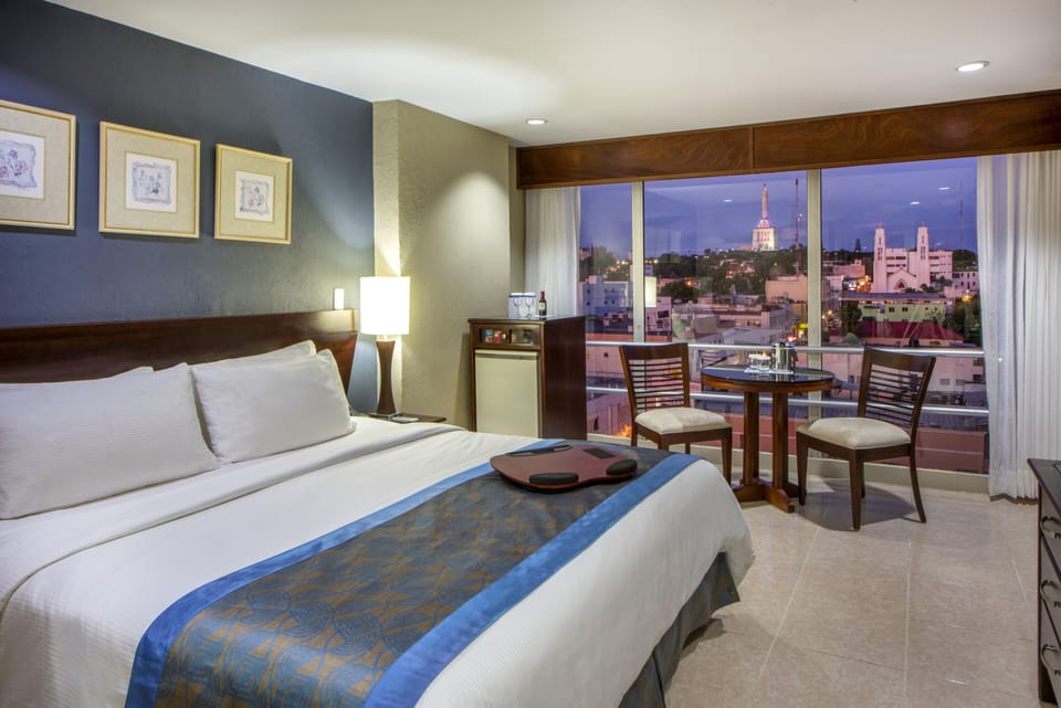 Pillowtop beds, minibar, in-room safe, desk