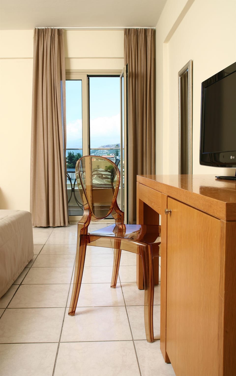 Standard Room, Partial Sea View | Blackout drapes, free WiFi
