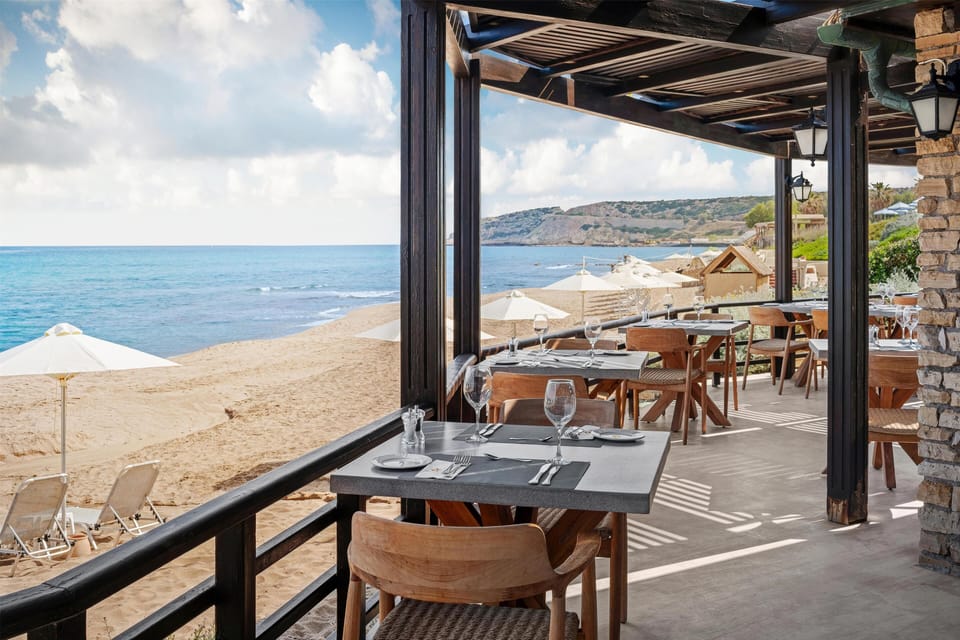 2 restaurants, breakfast, lunch, dinner served; Greek cuisine