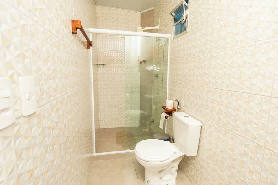 Towels, soap, shampoo, toilet paper