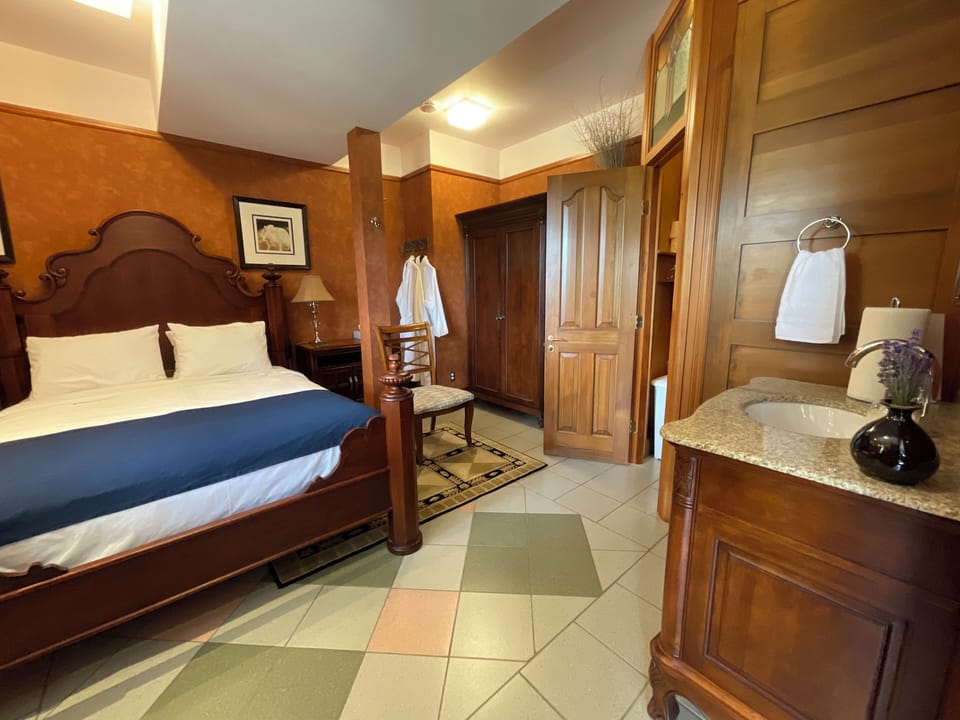 Comfort Double Room, 1 Queen Bed, Non Smoking, Garden View | Egyptian cotton sheets, premium bedding, down comforters, pillowtop beds