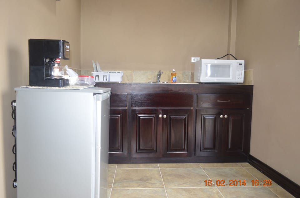 Mini-fridge, coffee/tea maker