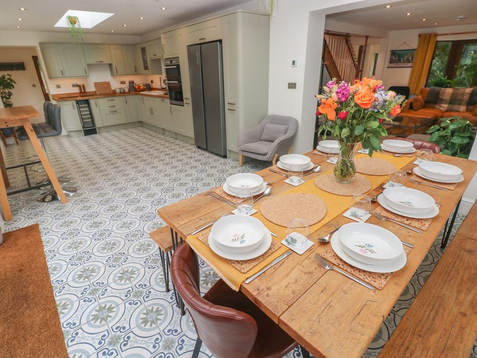 Cottage | Interior