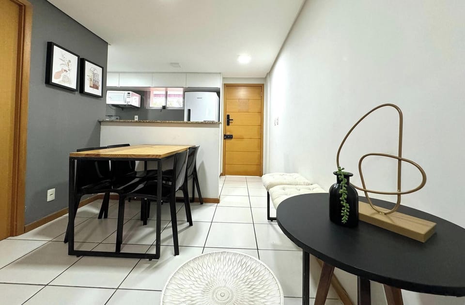 Comfort Apartment | Dining
