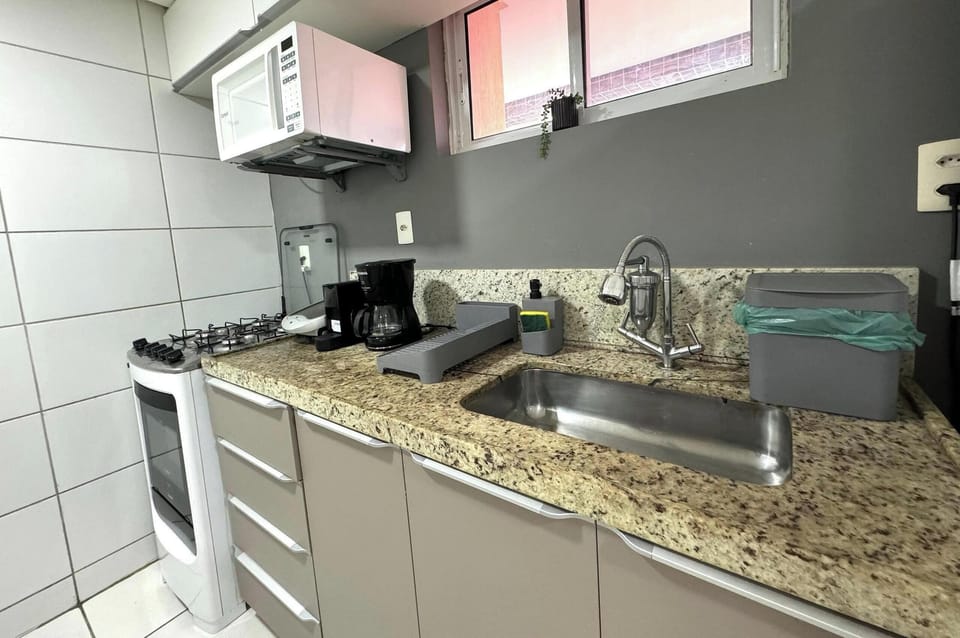 Comfort Apartment | Private kitchen | Fridge, microwave, cookware/dishes/utensils