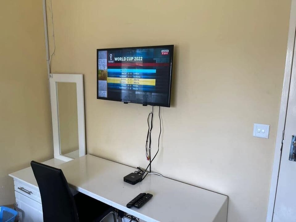 Double Room | Minibar, individually furnished, desk, laptop workspace