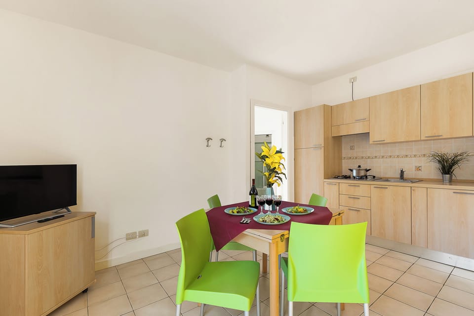 Kitchen and dining area