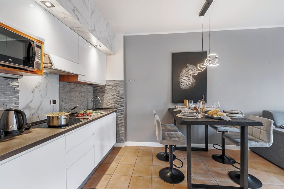 Kitchen and dining area