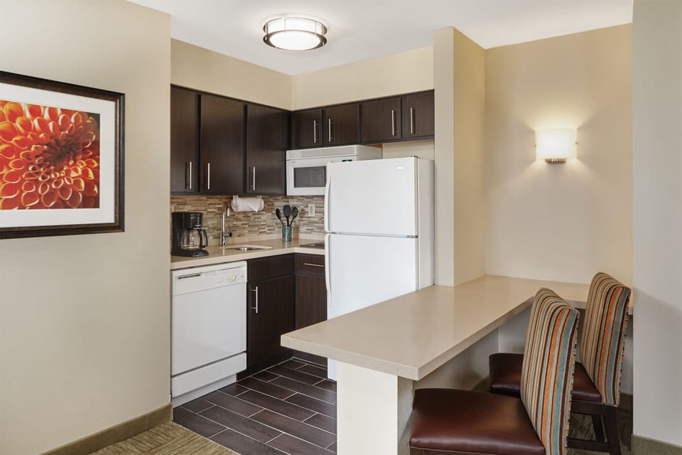 In-room safe, desk, iron/ironing board, free cribs/infant beds