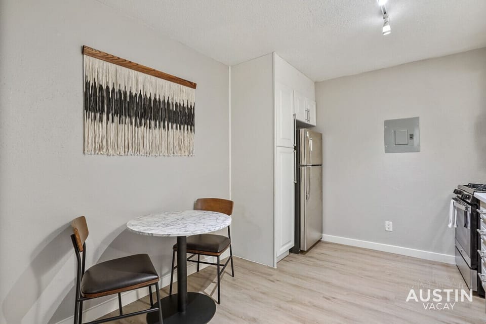Fully equipped kitchen with all the essentials plus dishwasher and bistro set
