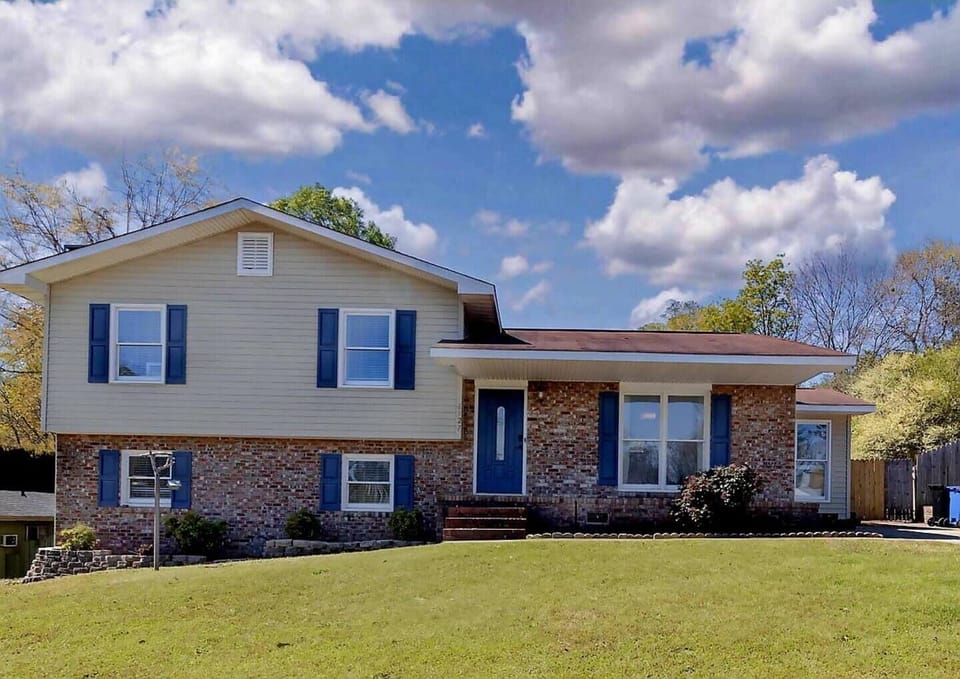 Spacious unit with a pool in the backyard—perfect for relaxation and fun!