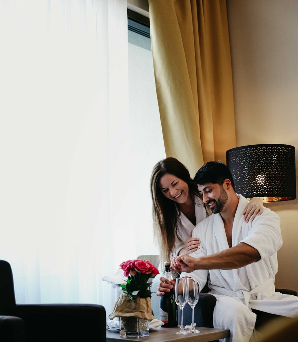 Minibar, desk, free WiFi, bed sheets