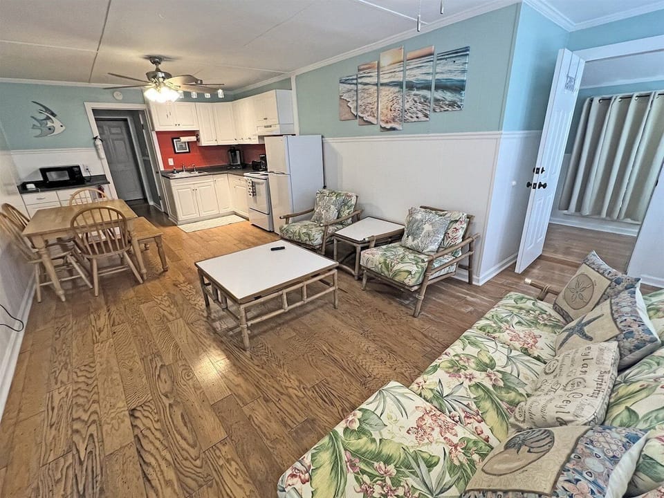 Top Floor Kitchen Living