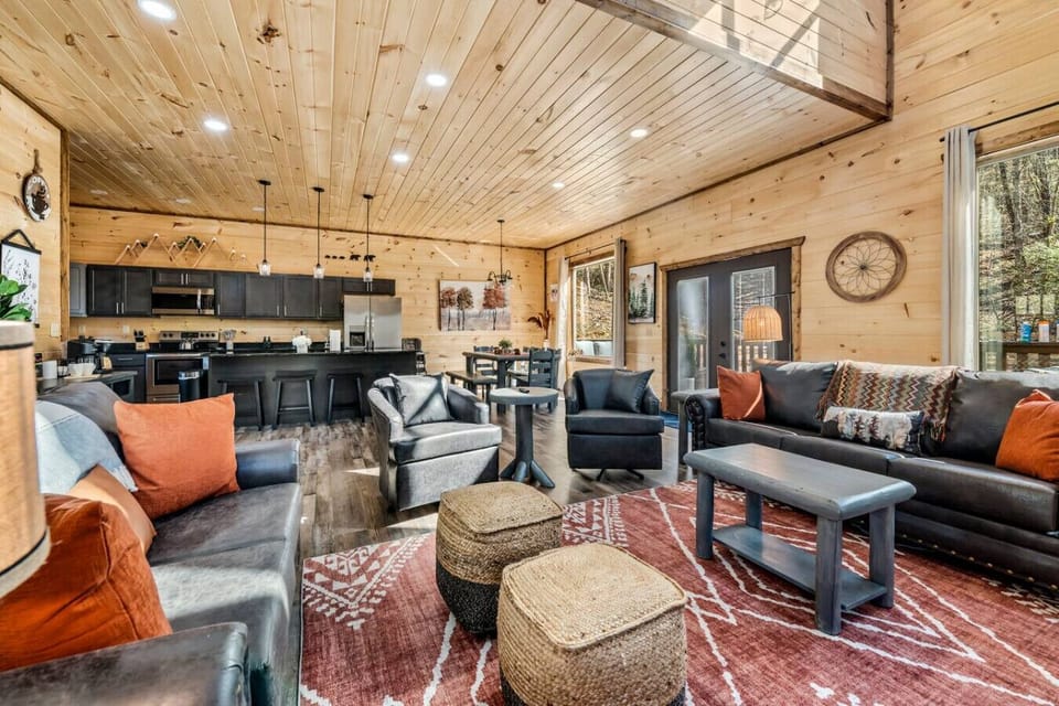 Open floor plan with lots of comfortable seating.