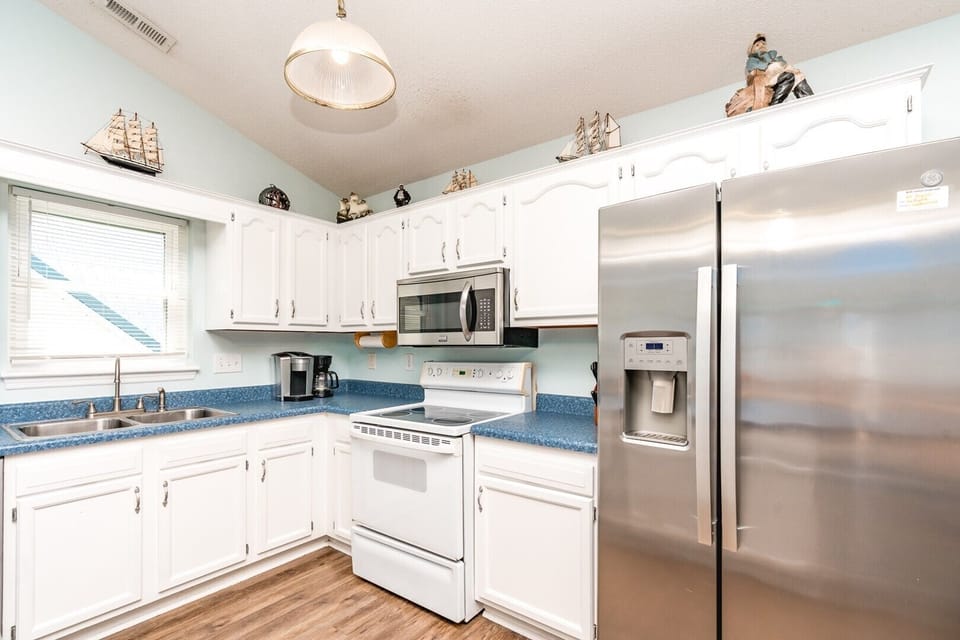 Kitchen II