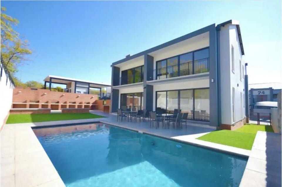 The Lifestyle Centre / Clubhouse swimming pool & outdoor braai (BBQ) area