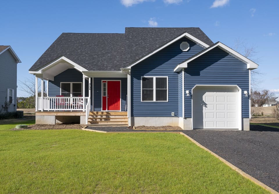 Welcome to Shellfish Time in Captains Cove Golf and Yacht Club!