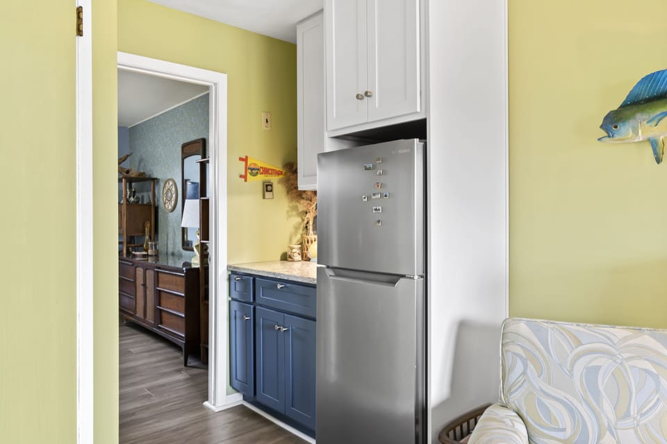 One of the only Condos that has a Full Size Fridge.