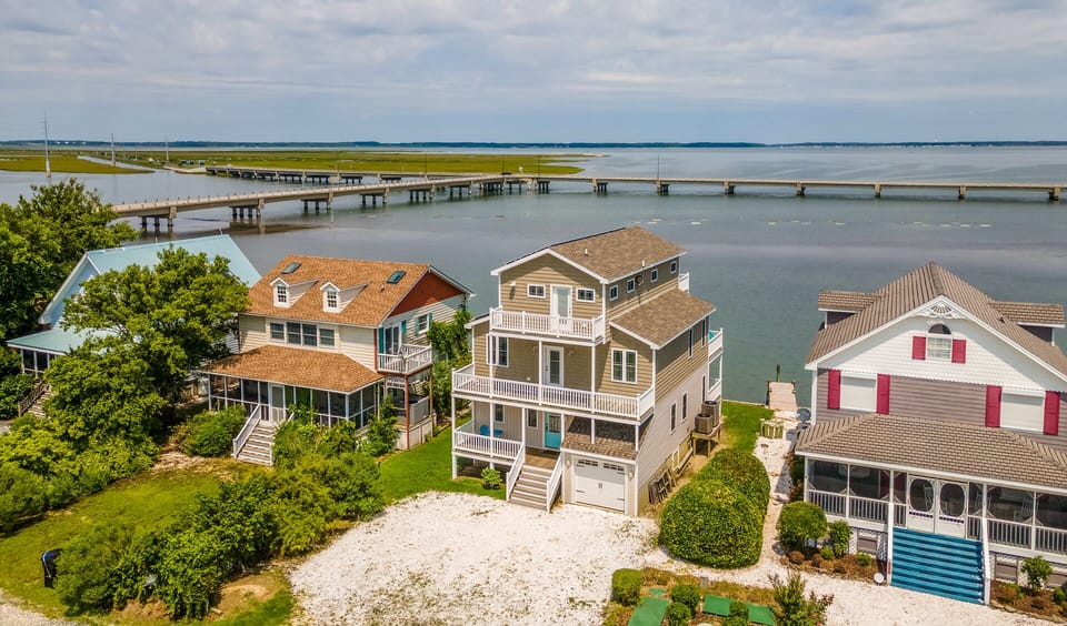 Marsh Madness on Marsh Island, only 5 minutes to Chincoteague!
