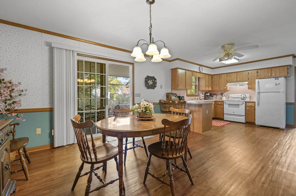 This spacious Home is perfect for your next Chincoteague Vacation.