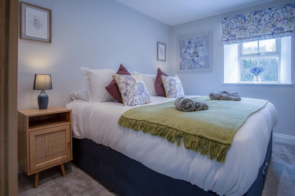 Kiln Park Farmhouse - 4 Bedroom Cottage - Narberth (13954)