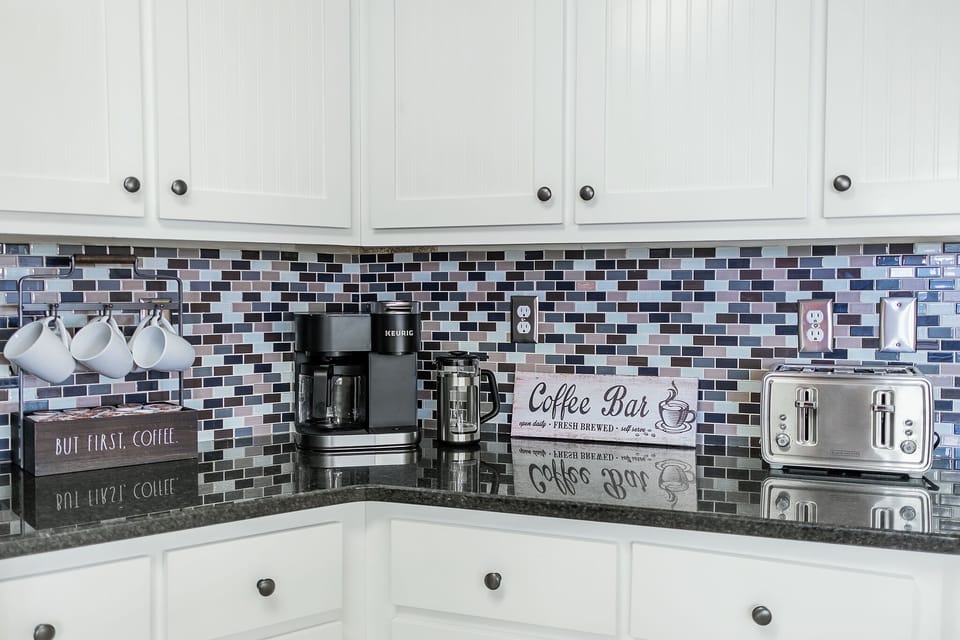 Everyone needs a good cup of coffee on vacation, so we provide a Keurig Duo so you can choose either a full pot of coffee or just a single cup.