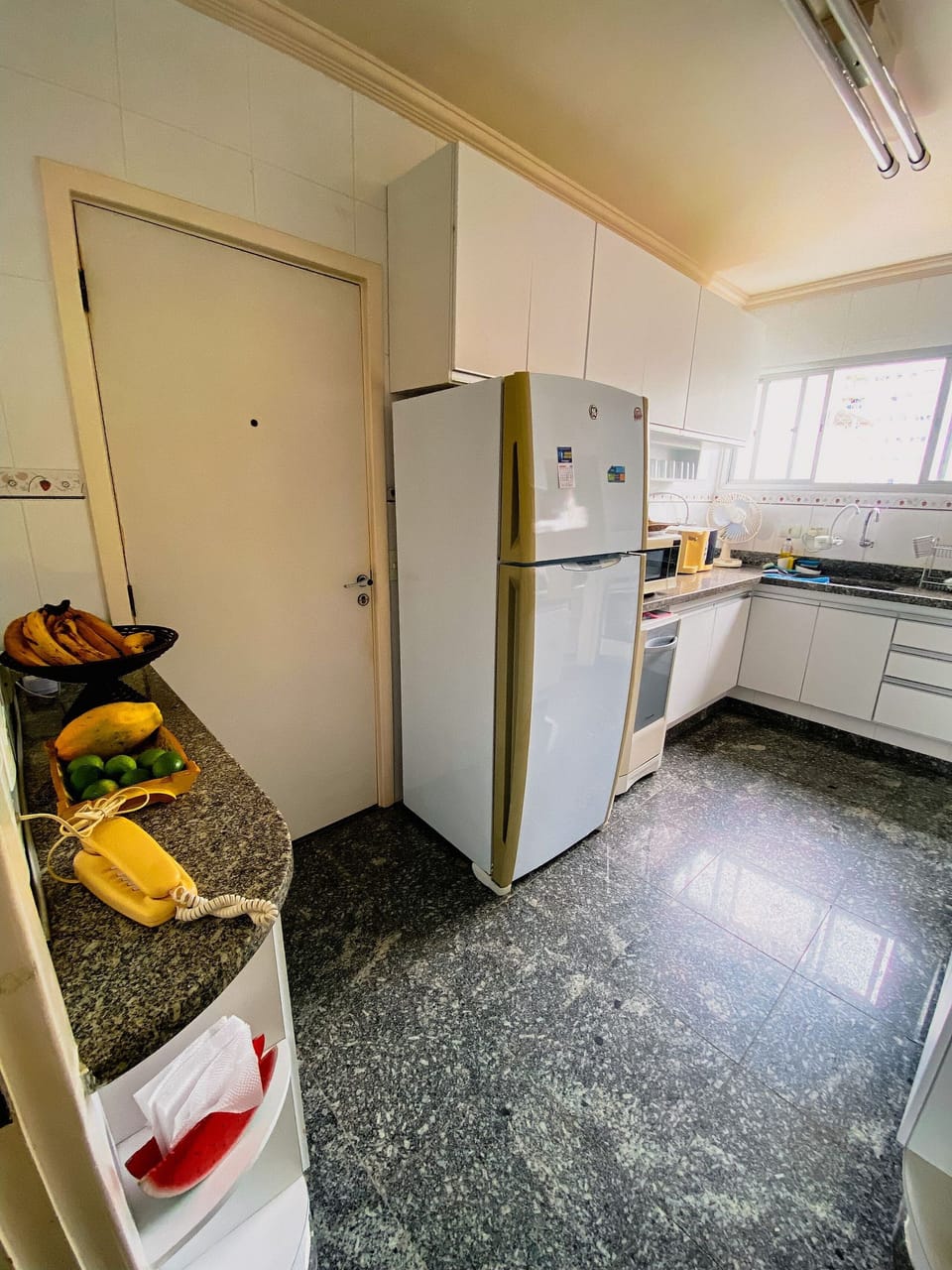 Apartment | Private kitchen | Coffee/tea maker, cookware/dishes/utensils