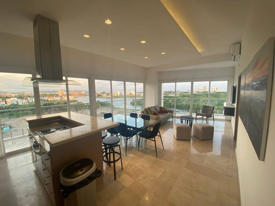 Family Condo | Living area