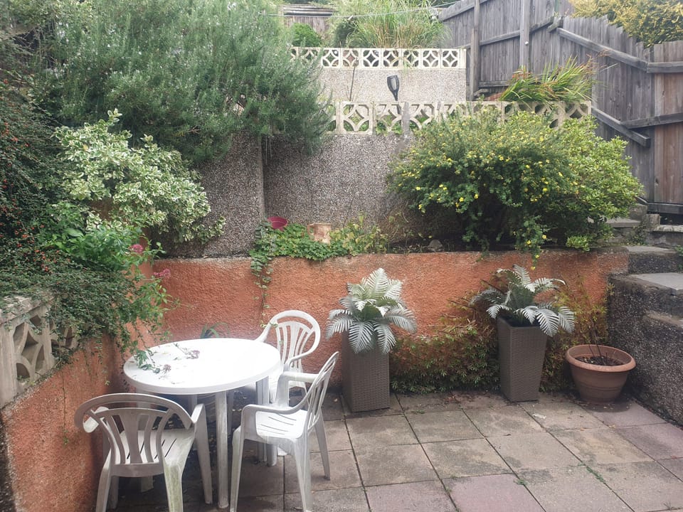 House | Outdoor dining