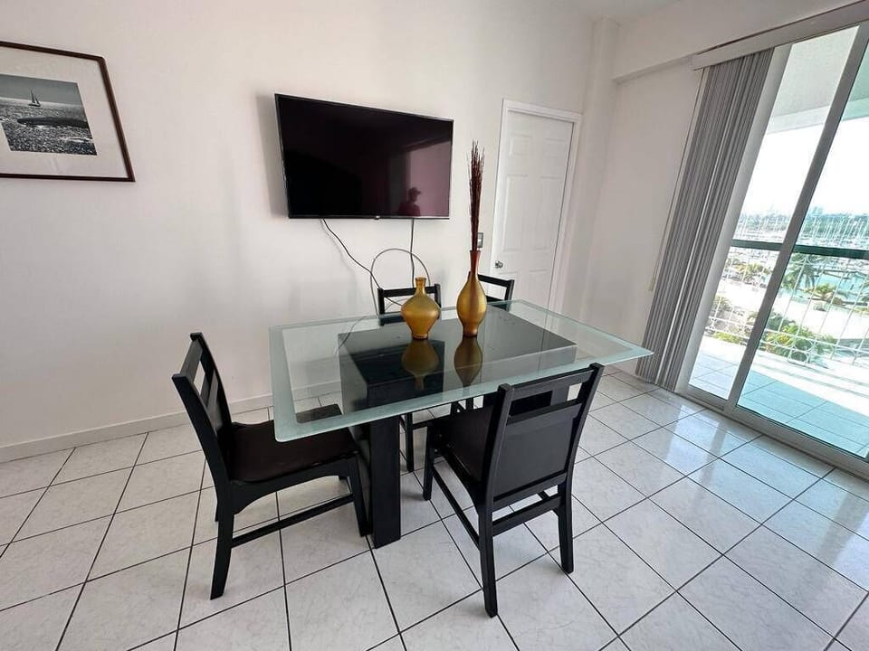 Family Condo | Living area | 35-inch TV with cable channels