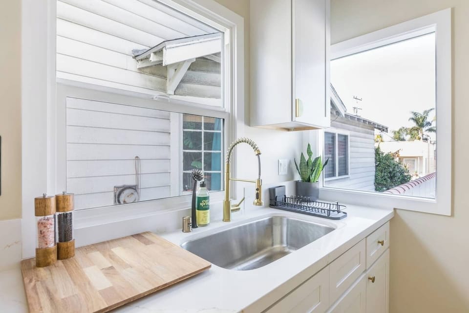 bluegrouprealty  travel design architecture vacation interiordesign airbnbexperience airbnbhost airbnbsuperhost realestate trip beautifuldestinations vacationrental losangeles hollywood longbeach
 
