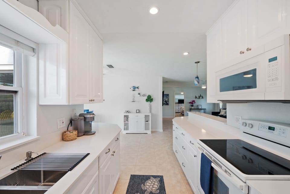 Fully equipped kitchen