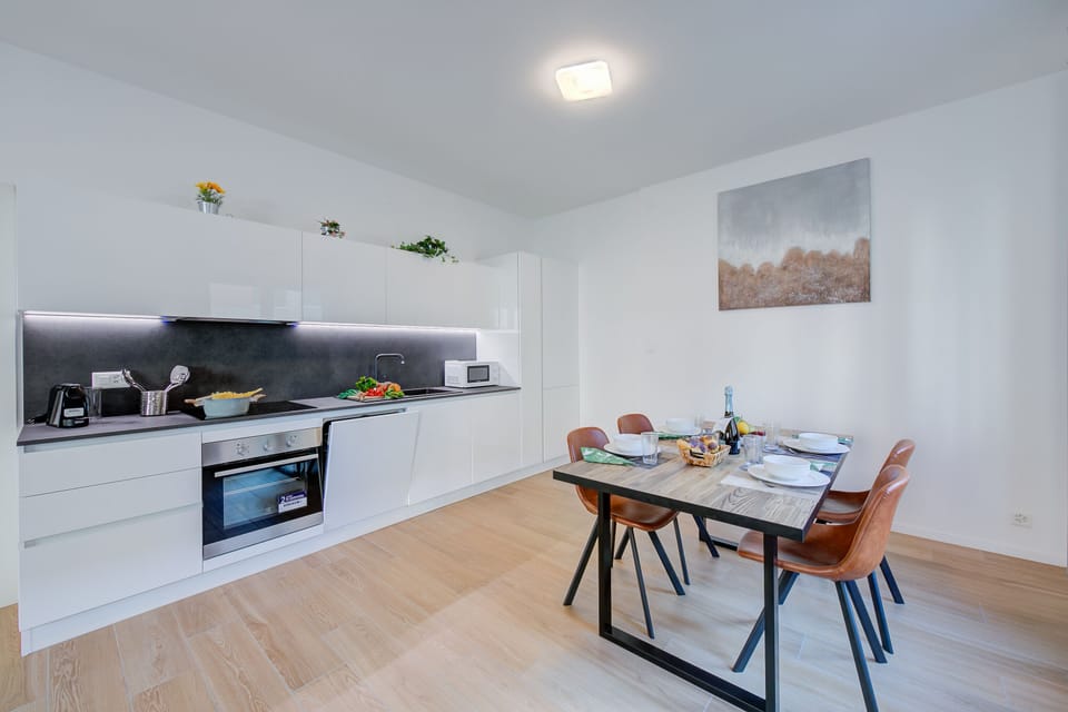 Kitchen and dining area