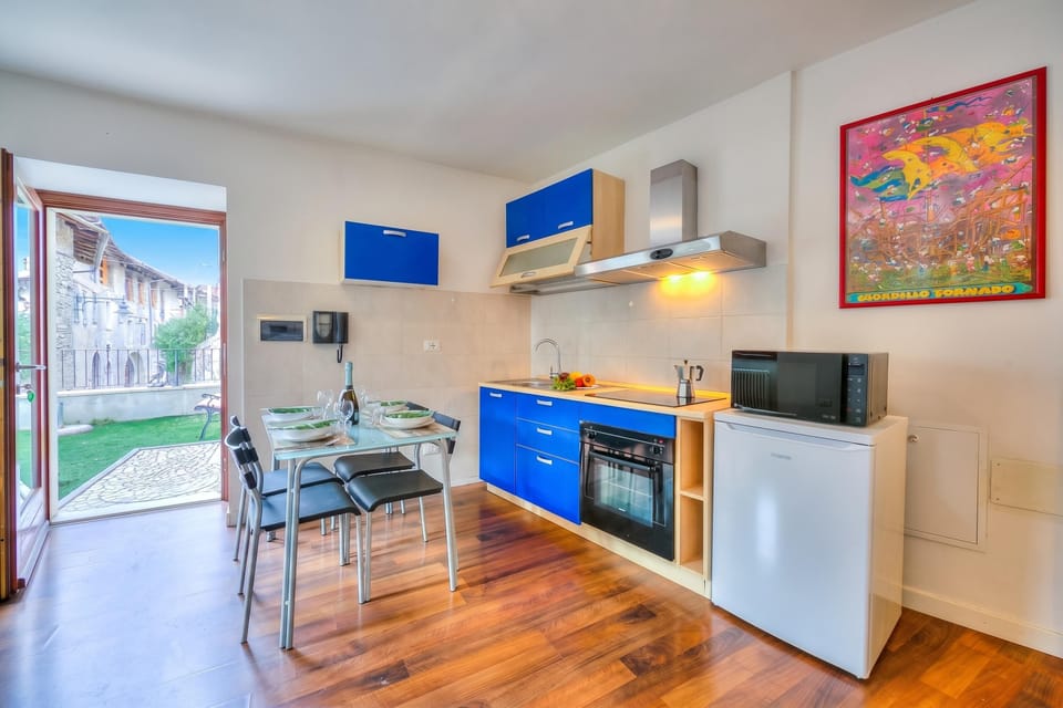 Kitchen and dining area