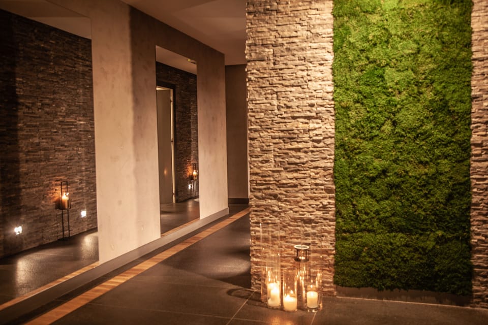 Hot tub, steam room, body treatments, aromatherapy, hot stone massages