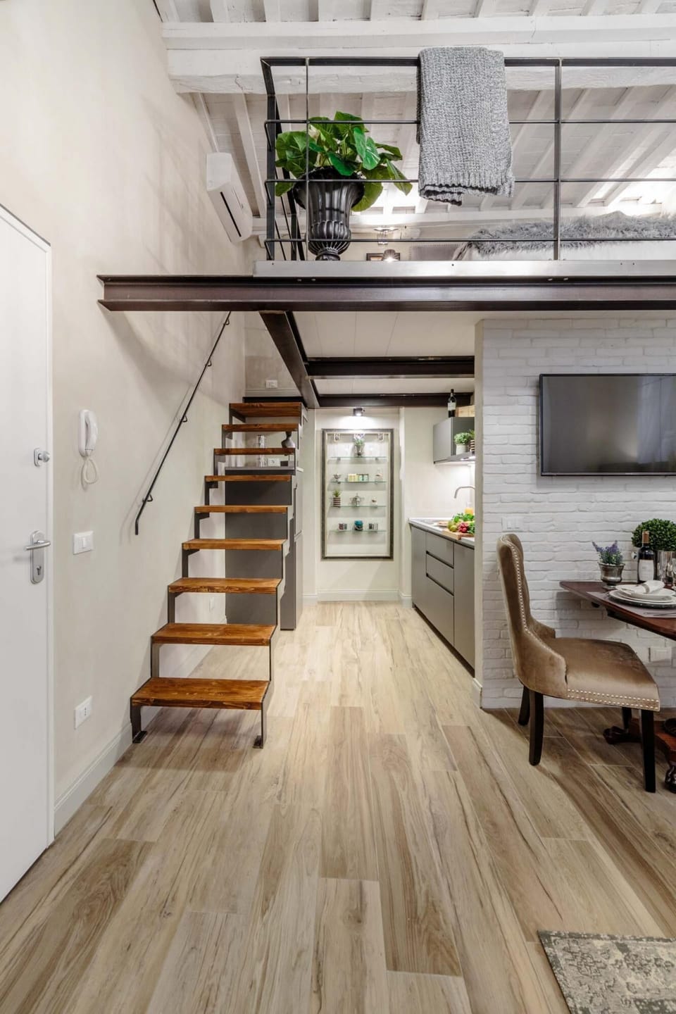 House | 1 bedroom